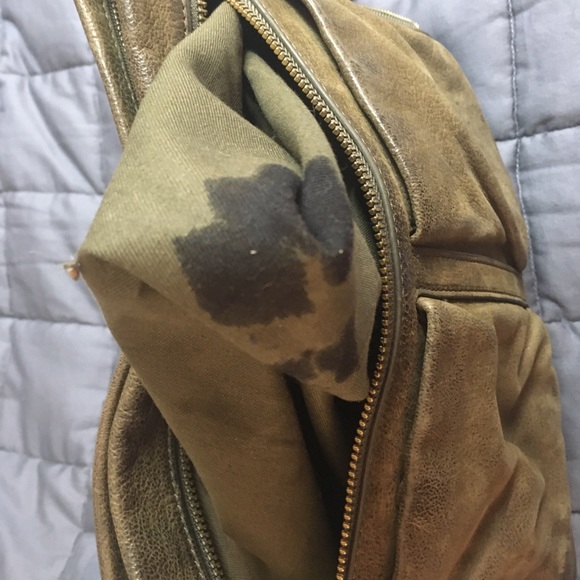 Olive green Fossil purse - Picture 6 of 6